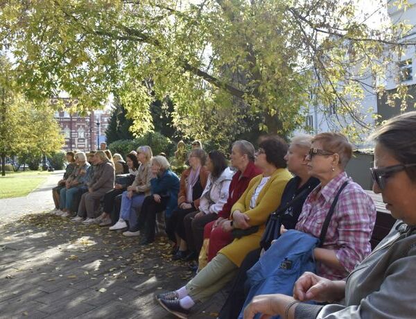 Экскурсии от серебряных экскурсоводов в октябре